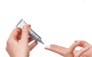 Cómo usar el Tratamiento Contorno de Ojos Liftactiv Supreme de Vichy