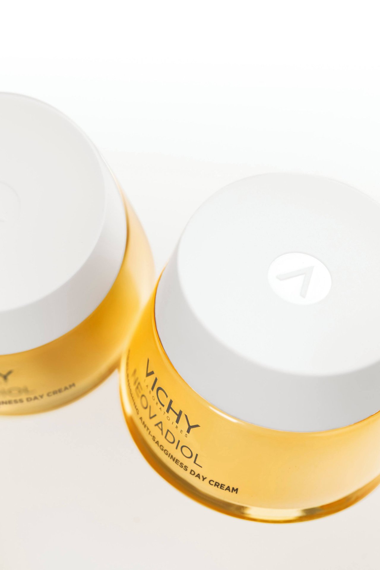 Neovadiol Post-Menopause Replenishing Anti-Sagginess Day Cream