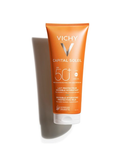 Vichy Capital Soleil invisible hydrating milk SPF 50+ in use