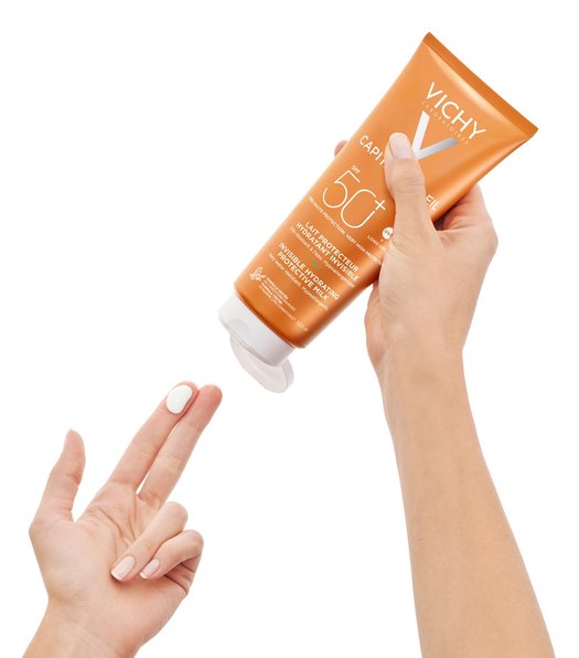Vichy Capital Soleil invisible hydrating milk SPF 50+ packaging